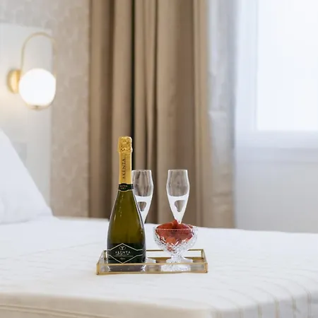 Porta D'oro Charming House Πανσιόν